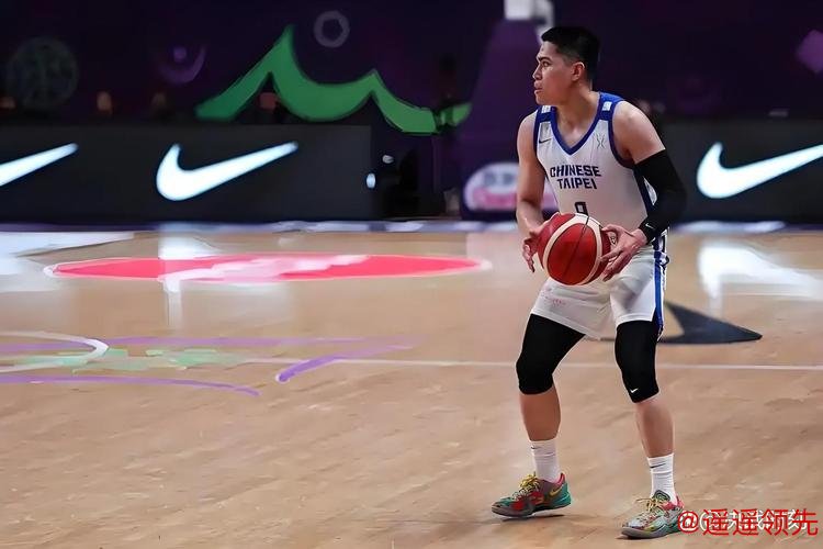 陈盈骏15+6+6广州逆转青岛 鲍威尔空砍三双